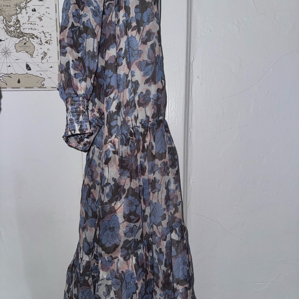 Brand new Joir 100% SILK dress 😍 - Picture 4 of 7